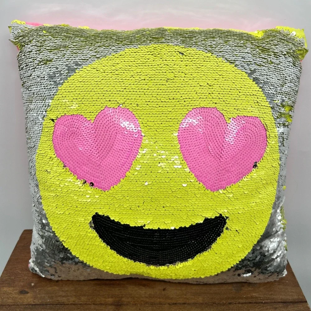 Justice Kids Reversible Sequin Emoji Heart Eyes Throw Pillow Pink Yellow Silver‎